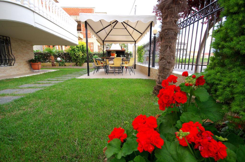 John & Eve Hotel ปาราเลียกาเตอรีนิส ภายนอก รูปภาพ