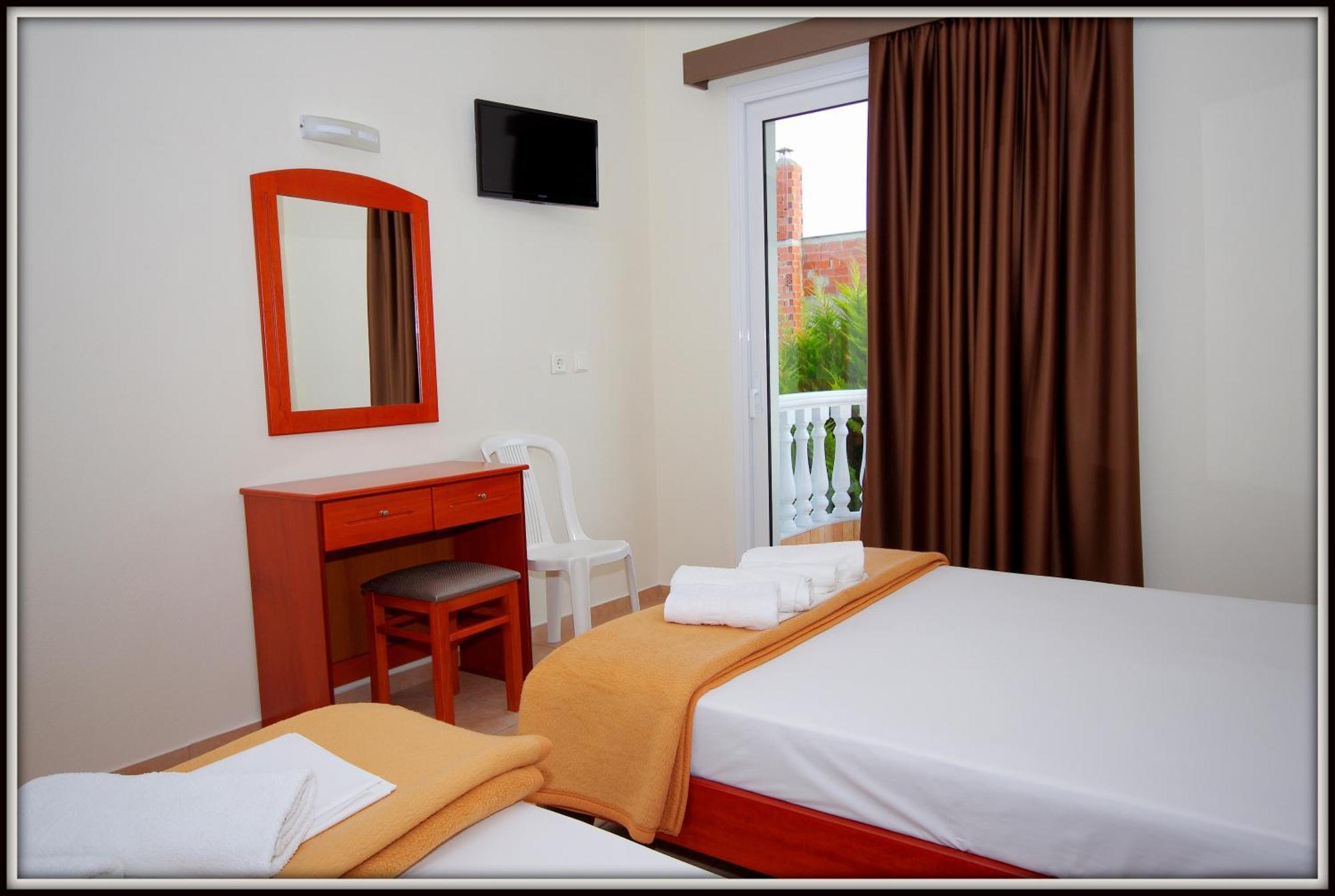 John & Eve Hotel ปาราเลียกาเตอรีนิส ภายนอก รูปภาพ