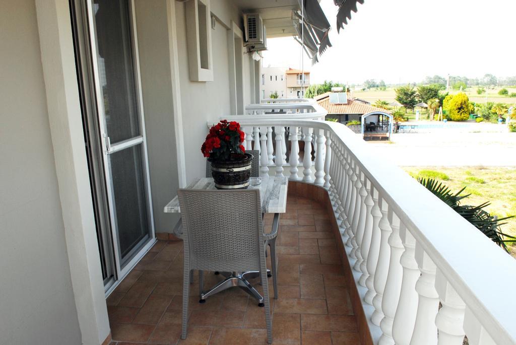 John & Eve Hotel ปาราเลียกาเตอรีนิส ภายนอก รูปภาพ