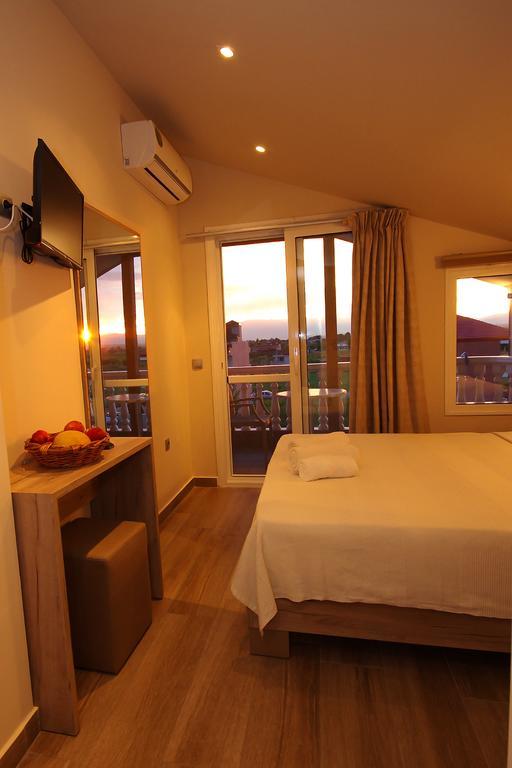 John & Eve Hotel ปาราเลียกาเตอรีนิส ภายนอก รูปภาพ