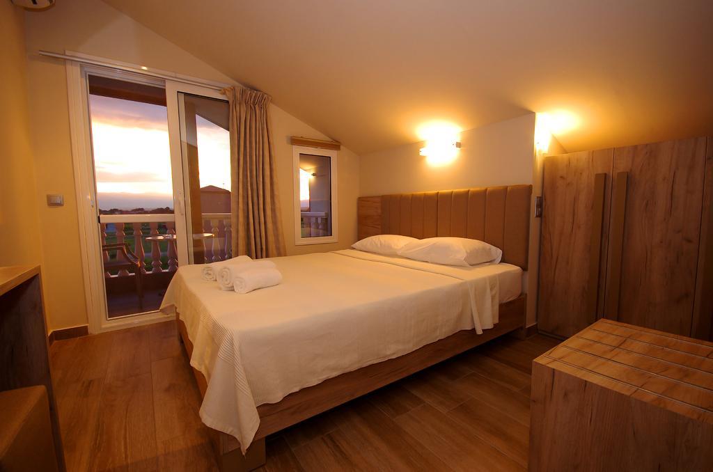 John & Eve Hotel ปาราเลียกาเตอรีนิส ภายนอก รูปภาพ