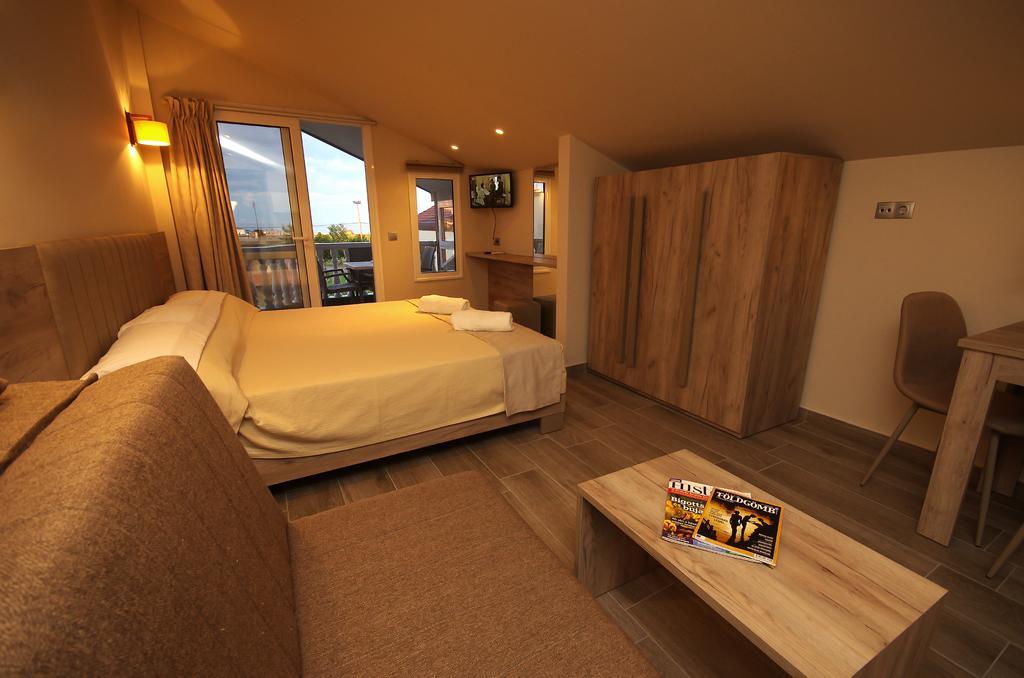 John & Eve Hotel ปาราเลียกาเตอรีนิส ภายนอก รูปภาพ